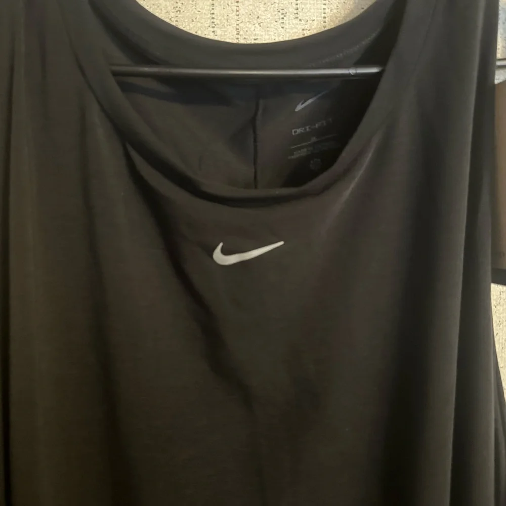 Nike One PLUS SIZE Women’s Dri-FIT Luxe Tank Top: BLACK:  NWT: SZ 3X - Picture 5 of 6